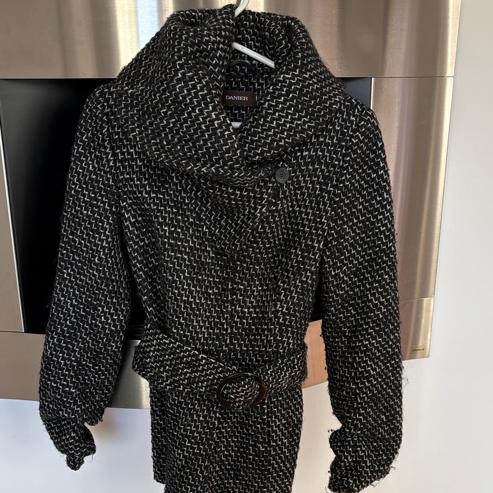 Danier Wool Houndstooth Coat